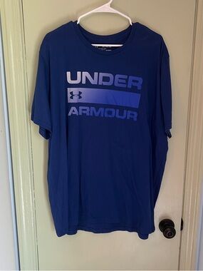 LOT of 2 Under Armour Men's Navy Blue Logo Graphic Short Sleeve Tees